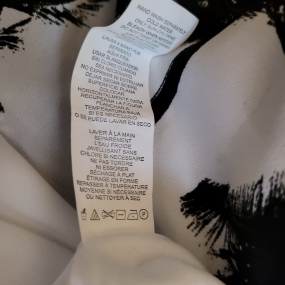Kensie Maxi Sleeveless Dress - Picture 10 of 11